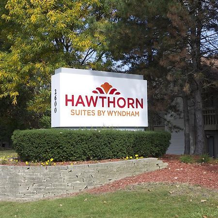 Hawthorn Suites Of تروي المظهر الخارجي الصورة