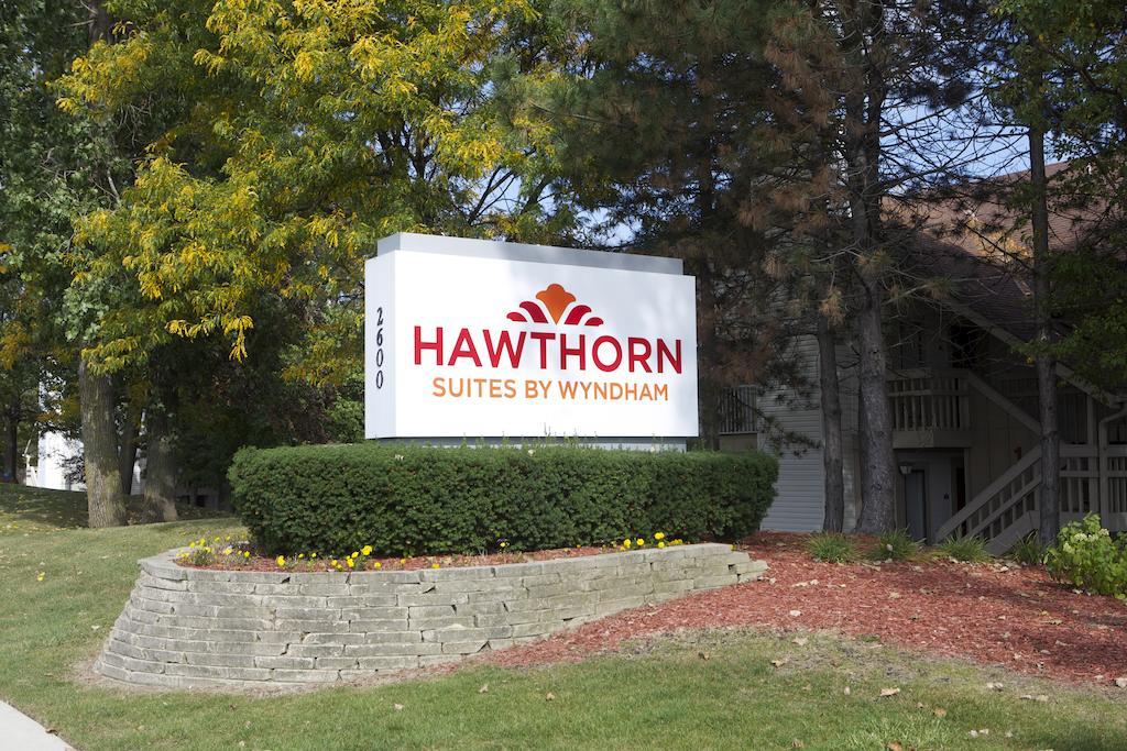 Hawthorn Suites Of تروي المظهر الخارجي الصورة