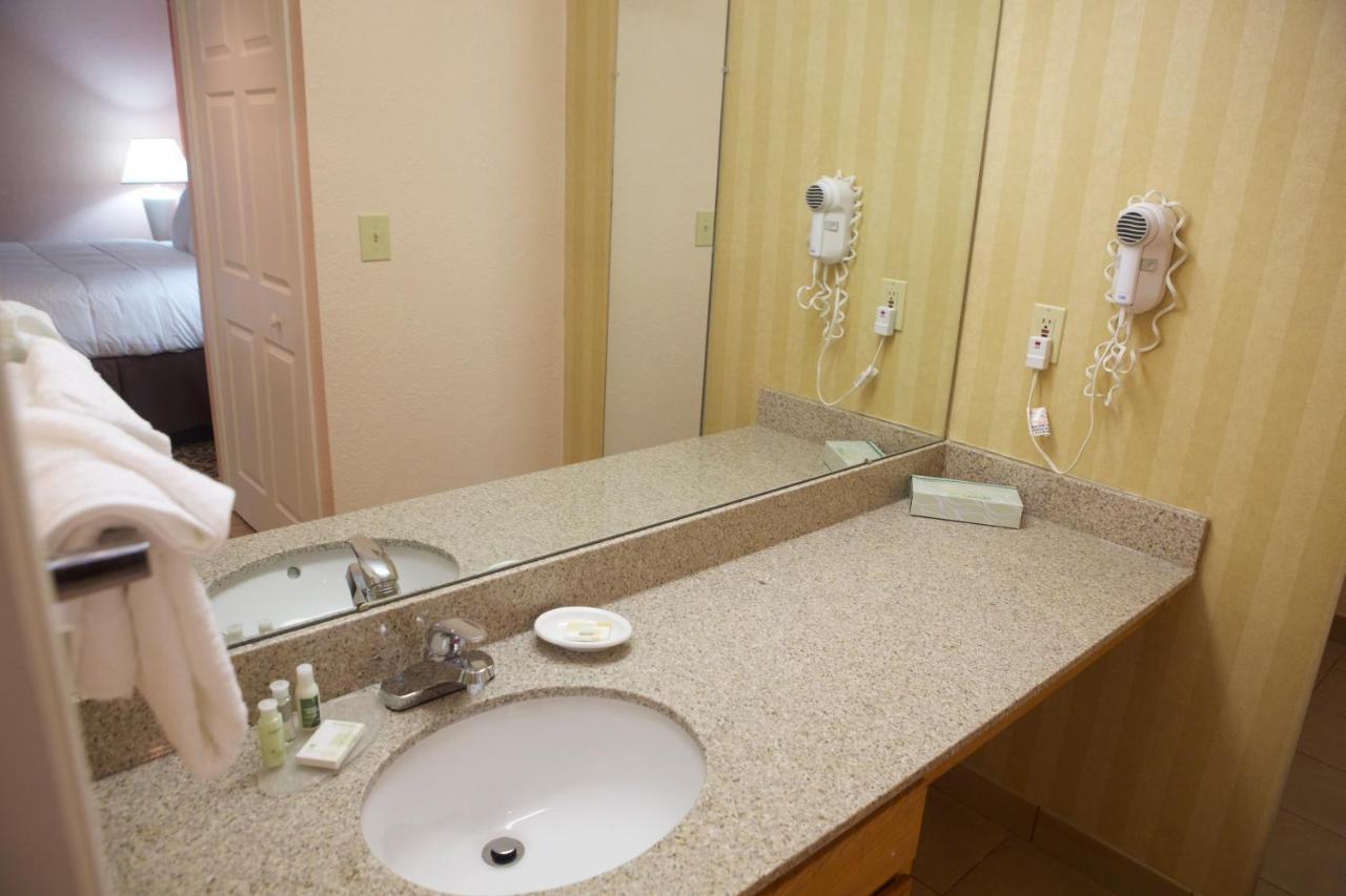 Hawthorn Suites Of تروي المظهر الخارجي الصورة